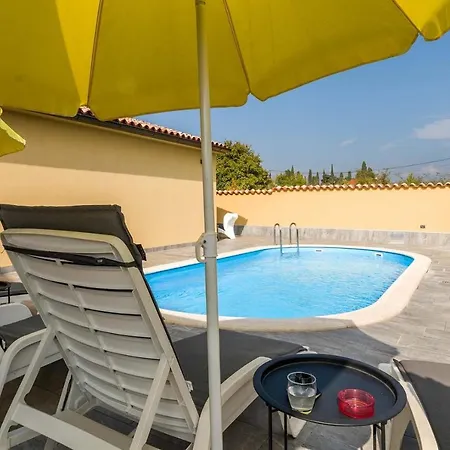 Ambrosiana Villa